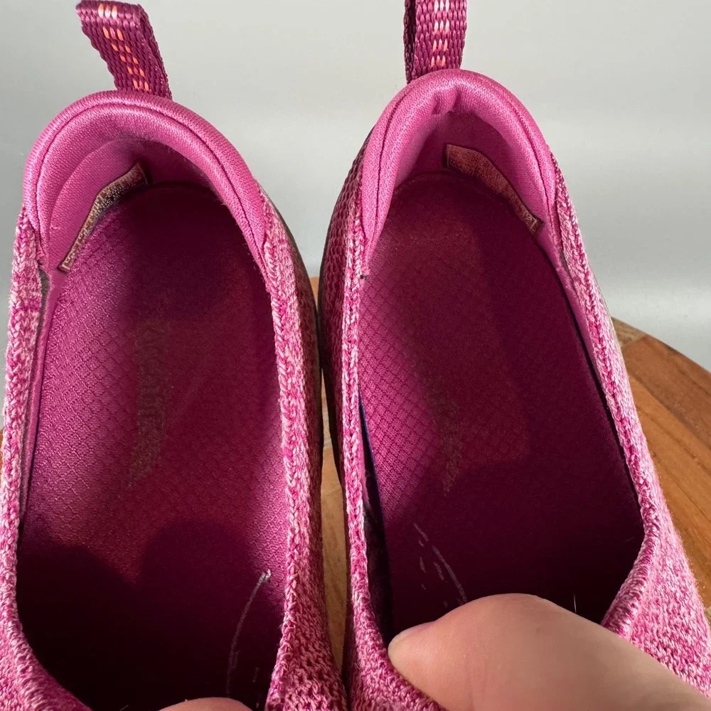 Skechers Arch Fit Women 8 Raspberry Pink Slip On Walking Shoes 104091 RAS